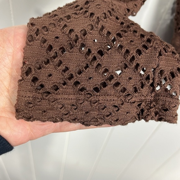 Plume Thread Womens Top M/L Chocolate Brown Vneck Eyelet Cutout Split Open Back - Picture 5 of 12